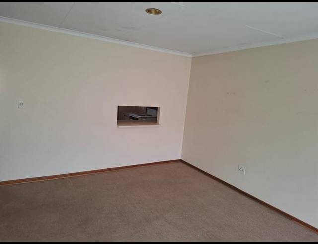 1 BEDROOM TOWNHOUSE FOR SALE IN TERENURE